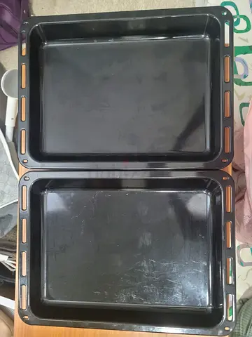 MOVING OUT SALE: Baking Kitchen Items