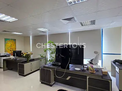 Compact Office in JLT | High Floor | Lake View