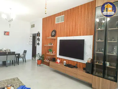 Spacious 2BR + Maid's Room | Closed Kitchen | Huge Balconies