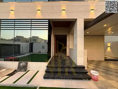 فيلا سكني – طابقين وروف | مساحة كبيرة | شامل الكهرباء والمياه والمكيفات