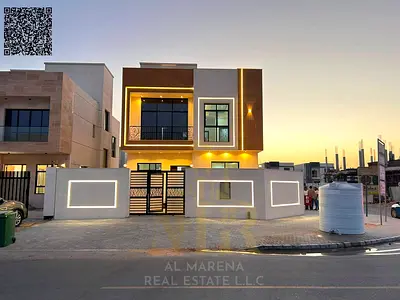 Villa directly from the owner, personal finishing, on a main street, close to all services, freehold ownership for all nationalities in the most prest