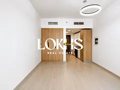 4 CHEQUES | MID FLOOR | VACANT