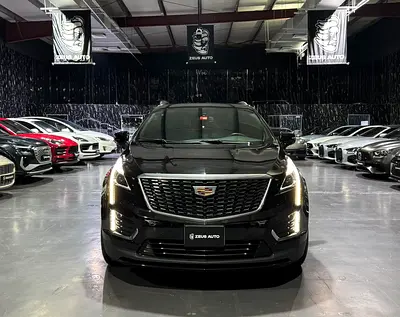 2022 Cadillac XT5 photo 2