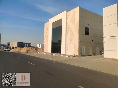 تتوفر شوروم جديدة ميزانين – أول ساكن للإيجار السنوي في عجمان – الجرف الصناعية 2، وتتميز بمساحة واسعة جدًا وموقع استراتيجي قريب من جميع الخدمات، مع سهو