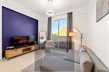 1BR + Study | Home Office Ready | Balcony & Natural Light | Golden Wood Views