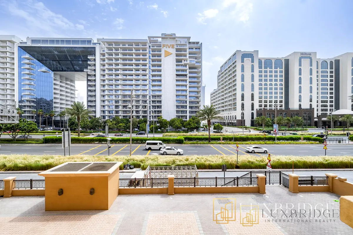 Unfurnished | Spacious 3BR | Private Garage