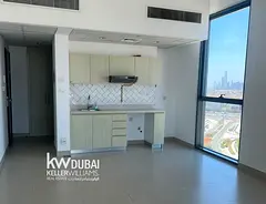 VACANT | HIGH FLOOR | PRIME LOCATION