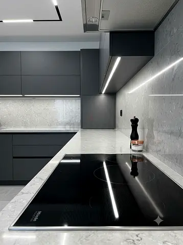 Miele Built-In Induction Cooker 93cm – High-End German Design