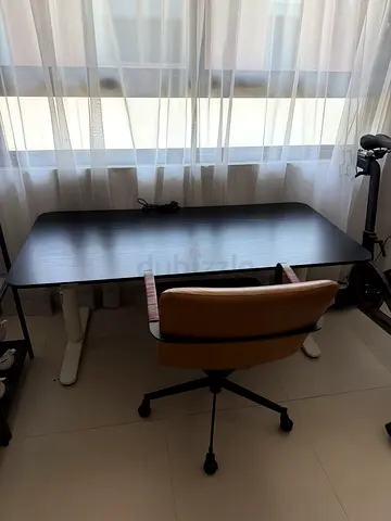 Black stand up desk + free chair