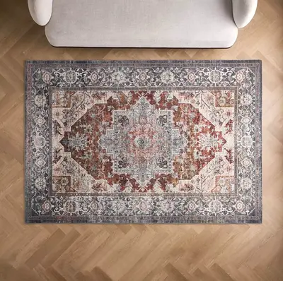 Used Vintage-Style Floral Area Rug - 200x290 cm
