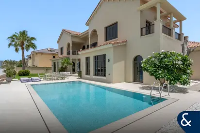 Rare | Tip Villa | Unfurnished | Upgraded