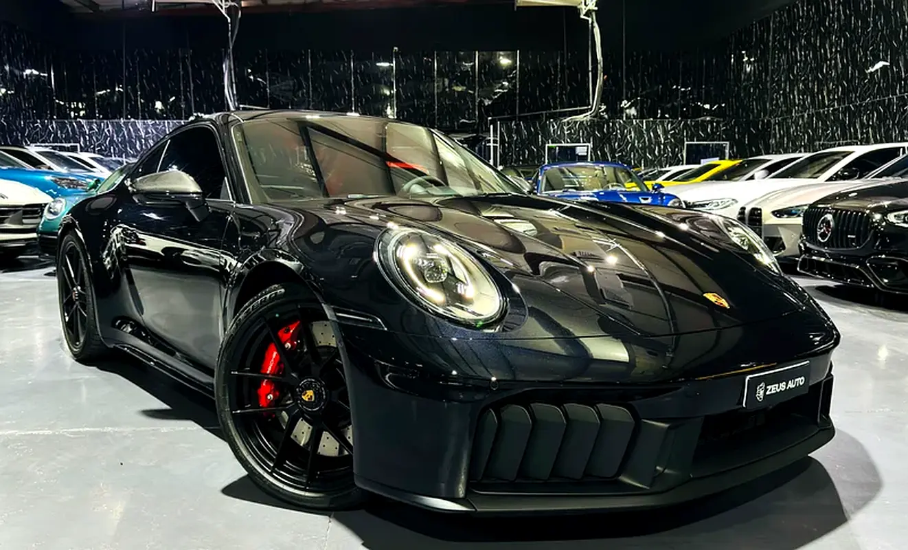 Porsche 911 2025