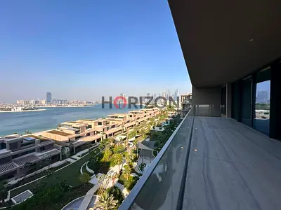 Luxury Home | Sea & Skyline View | Great Layout