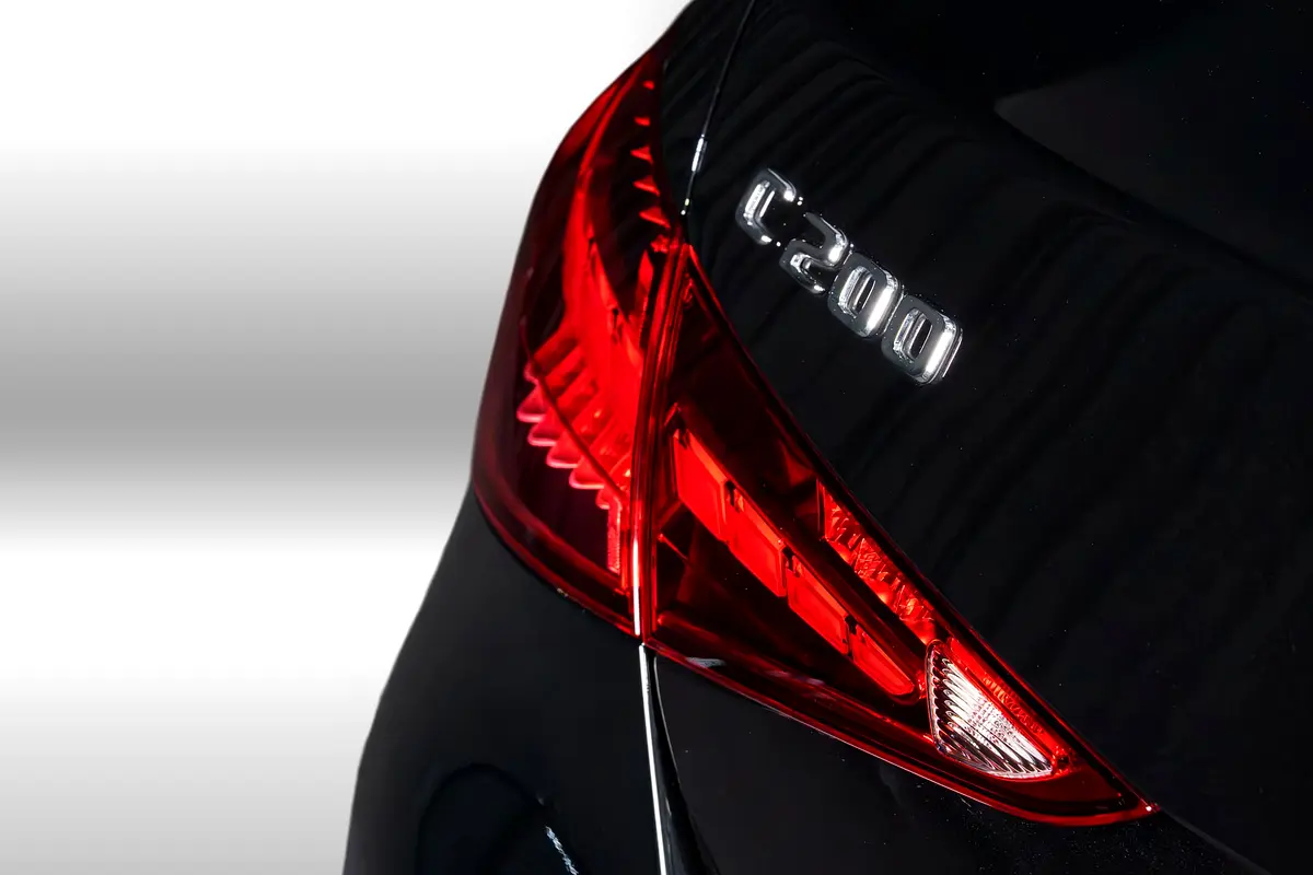 Mercedes-Benz C-Class 2025