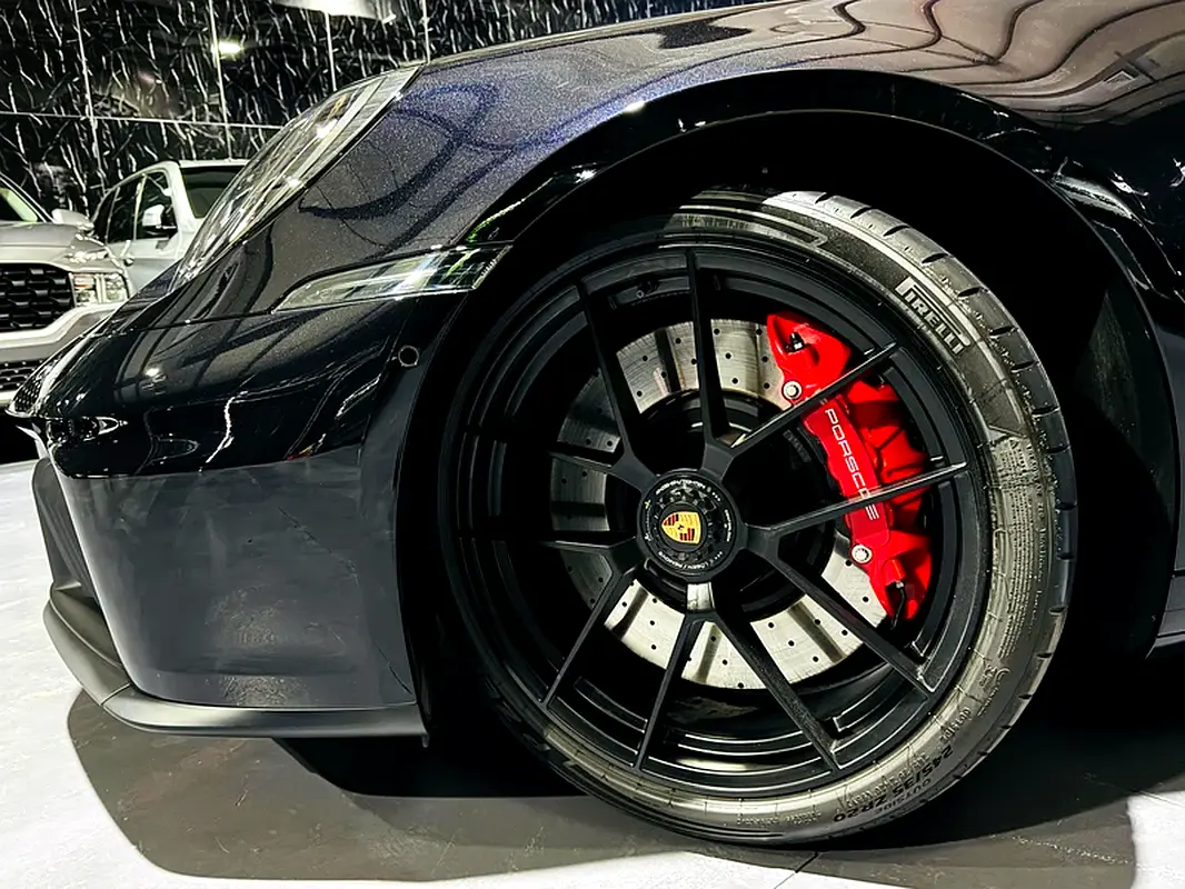 Porsche 911 2025