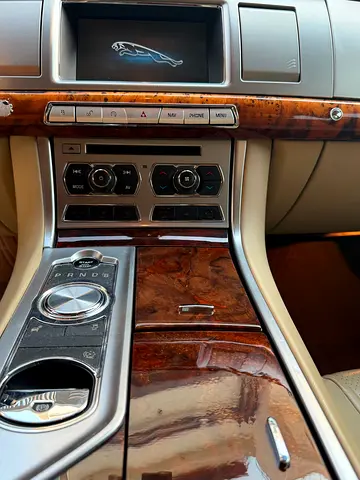 2014 Jaguar XF 照片 4
