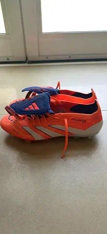 Adidas predator elite US 10 / EU 44