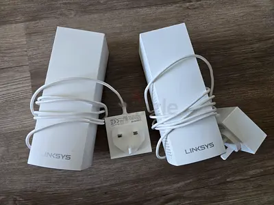 2 Linksys Routers .. WHW03 V2 5g