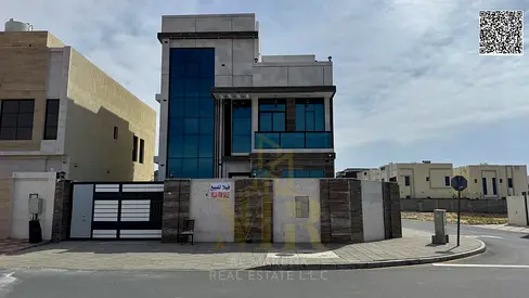 Luxury villa, conveniently located near amenities, freehold ownership, price includes registration fees