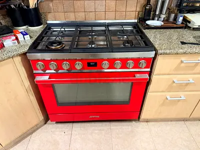 Smeg 6Burner Top Gas Oven Electric Combination 90x60cm