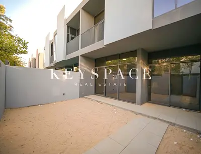 Executive Family Villa | Private Pool | Resale