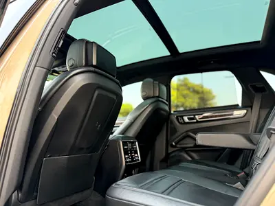 2019 Porsche CAYENNE — миниатюра 18