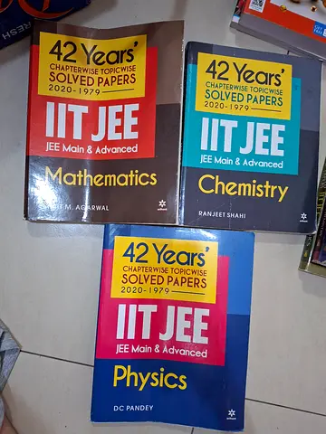 Set of 3 42 Years IIT JEE Solved Papers - Mathematics, Chemistry, Physics (Main  Advanced)