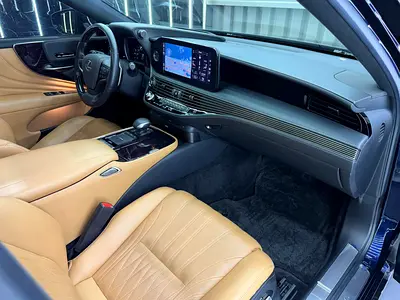 صورة 10 لـ 2022 Lexus LS-SERIES