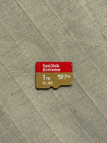 SanDisk 1TB Extreme microSD Card