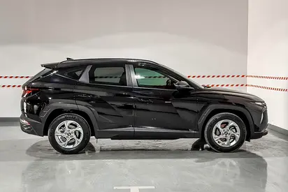 صورة 4 لـ 2023 Hyundai TUCSON