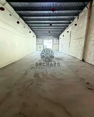 3500 SQFT/HEIGHT 10M/POWER 3 PHASE/BIG LOADING UNLOADING AREA/ALL ACTIVETIES ALLOWED/RENT 140000 DH/4 PAYMENTS/INDASTRIAL AREA 13 SHARJAH