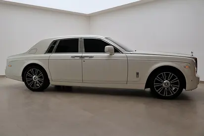 2016 ROLLS-ROYCE PHANTOM photo 4