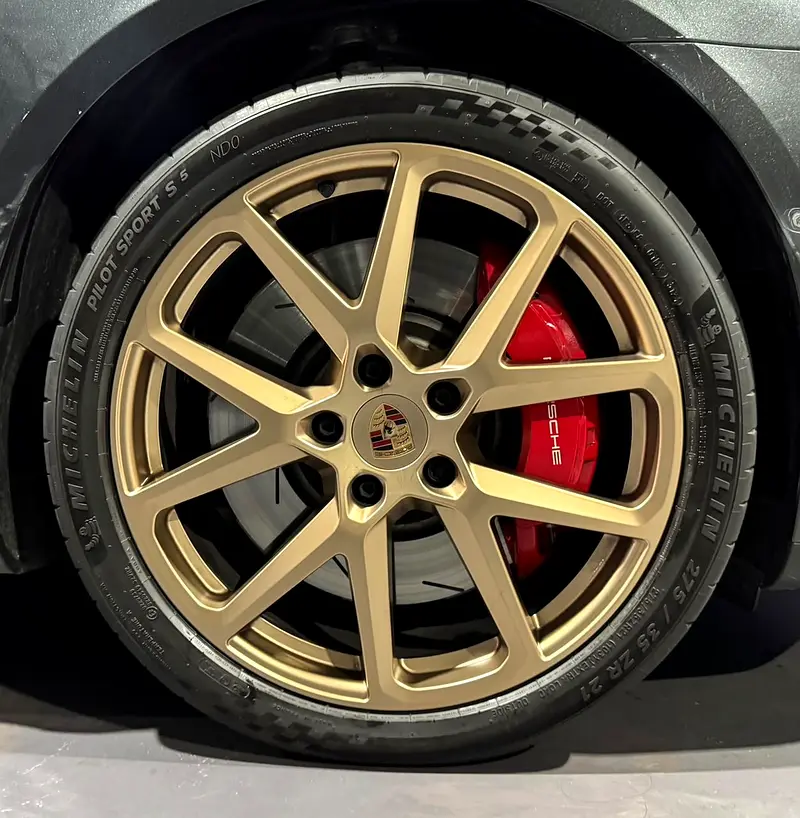 Porsche Panamera 2025