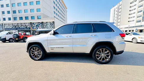 صورة مصغرة 10 لـ 2016 JEEP GRAND CHEROKEE