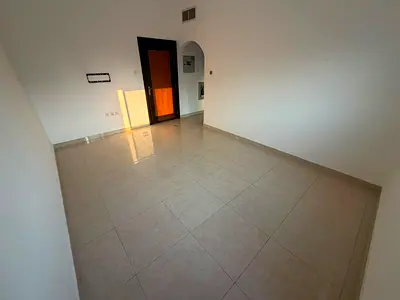 🟩 العربية 🏡 للإيجار السنوي | غرفة وصالة | الراشدية 3 – عجمان