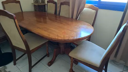 Dinner Table with 6 chairs