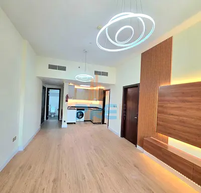 UPGRADED Two Bedroom on High Floor | Balcony with Community View I Prime Location I Vacant
