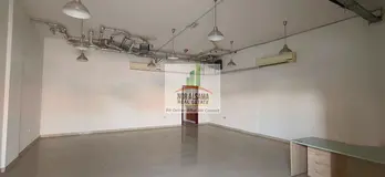 WELL MAINTAINED READY SHOP !!! PARKING SIDE SHOP !! PRIME LOCATION !! LARGE SIZE !!!