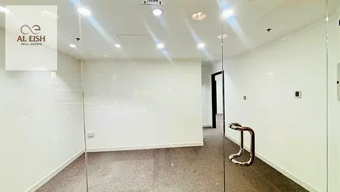Prime Mezzanine Retail Unit for Rent in Oud Metha | 800 Sq. Ft. | AED 104,000