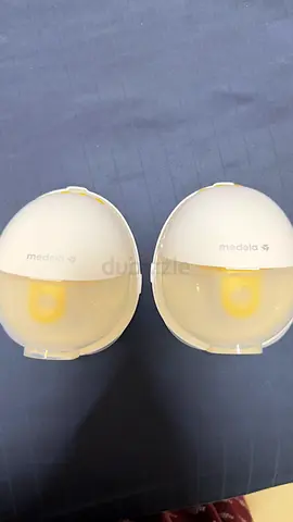 Pair of Medela Breast Pump Cups / Shields with Cases - Good Condition