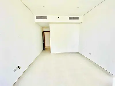 Brand new 2bhk 3washroom balcony Waldrop in school aera Muwaileh Sharjah