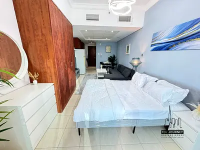 FULL LAKE VIEW | CLOSE TO METRO | MODERN AND SPACIOUS