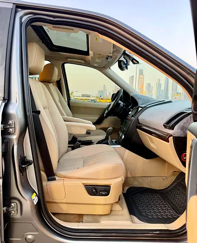 2011 LAND Rover LR2 照片 15