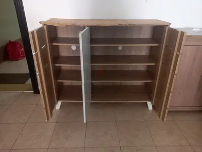 Shoe rack in good condition available