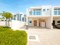 Spacious 3BR Villa | Family Community | Vacant