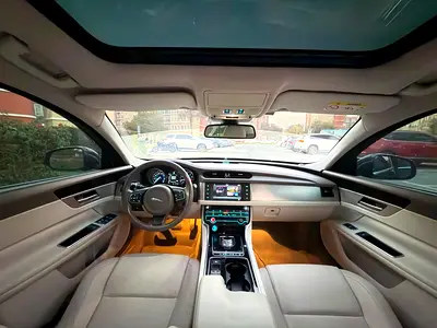 2016 Jaguar XF 照片 13