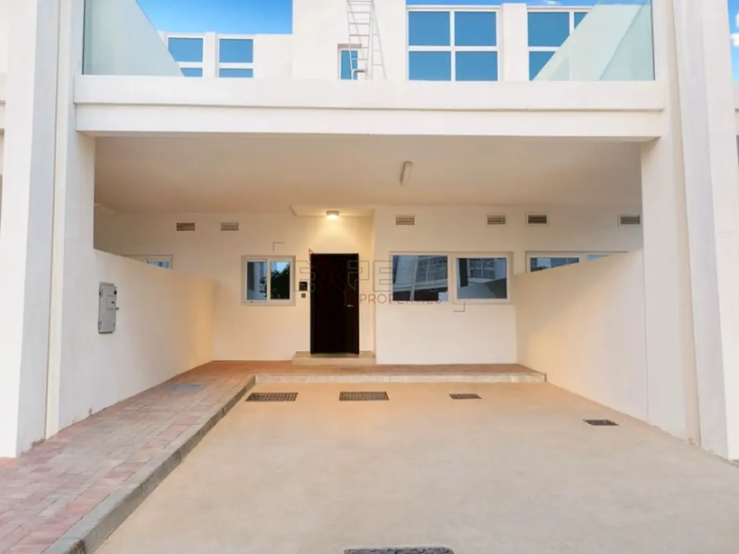 Luxury 3BR+Maid | Vacant | Pay Up To 6 Cheques