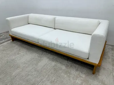 Selling cratebarrel three seater sofa