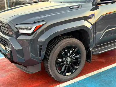 2026 Toyota 4RUNNER — фото 3