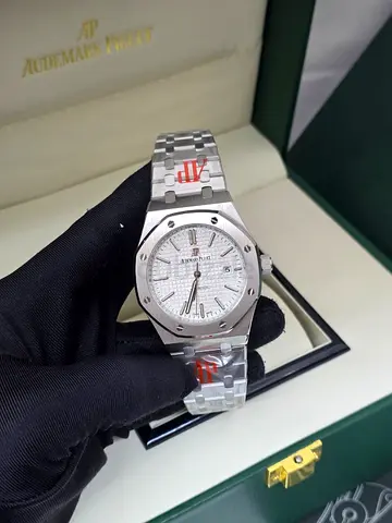 Audemars Piguet Royal Oak Automatic Silver Dial Stainless Steel Watch